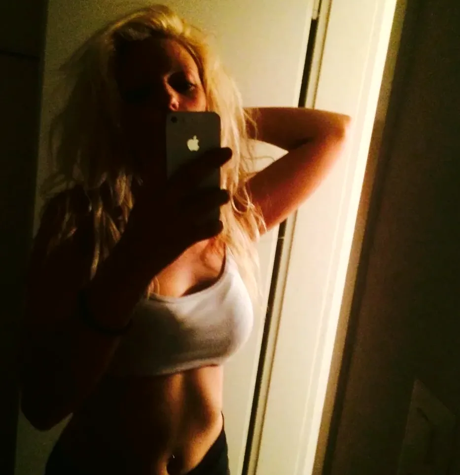 Enni, 33