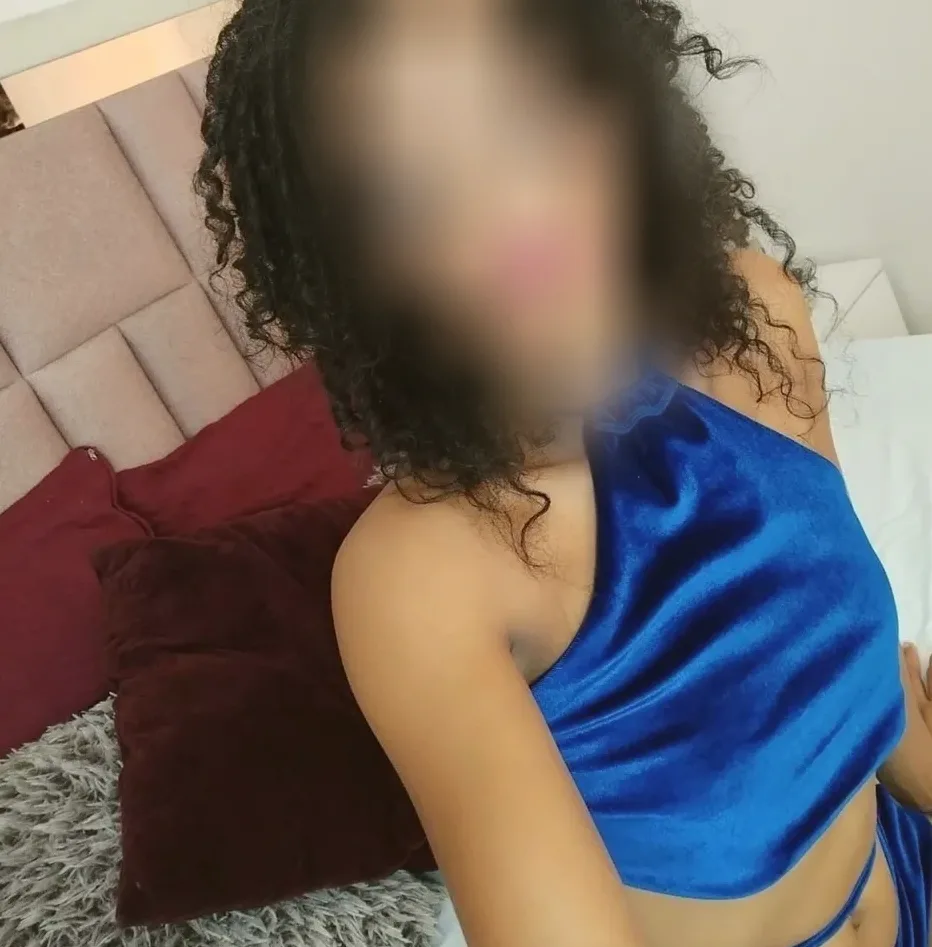 Netta, 28