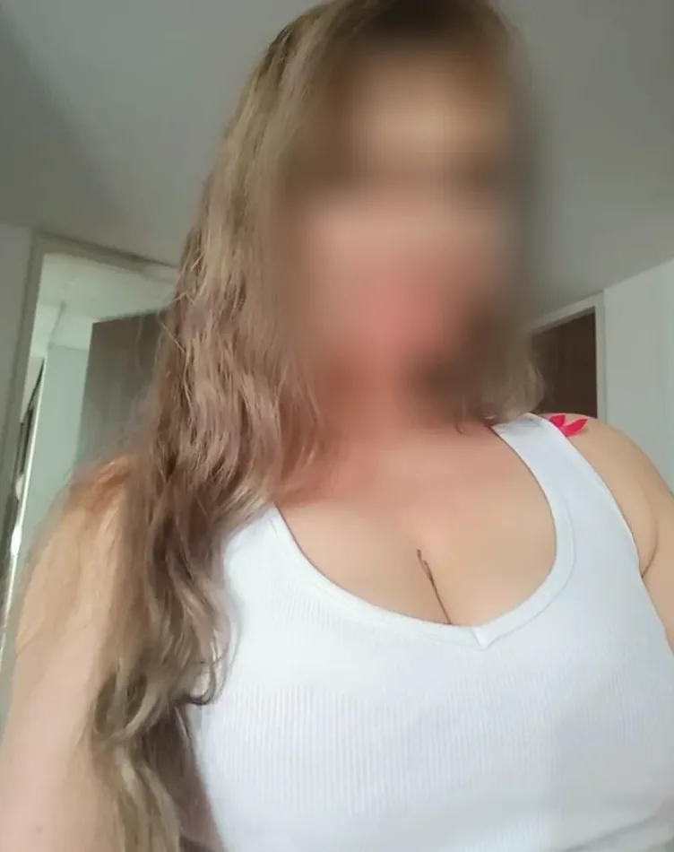 Susanna, 35